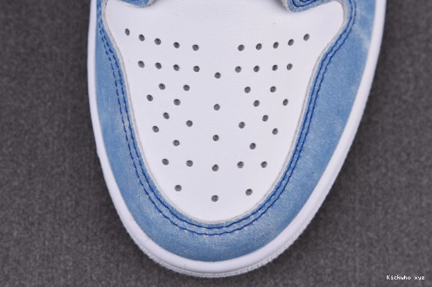 555088-402 Jordan Retro OG Royal 1 High Hyper 0604